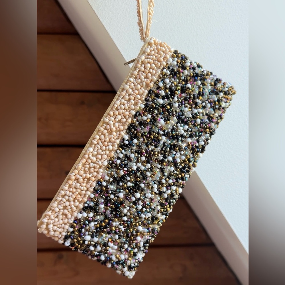 VINTAGE Beaded Clutch